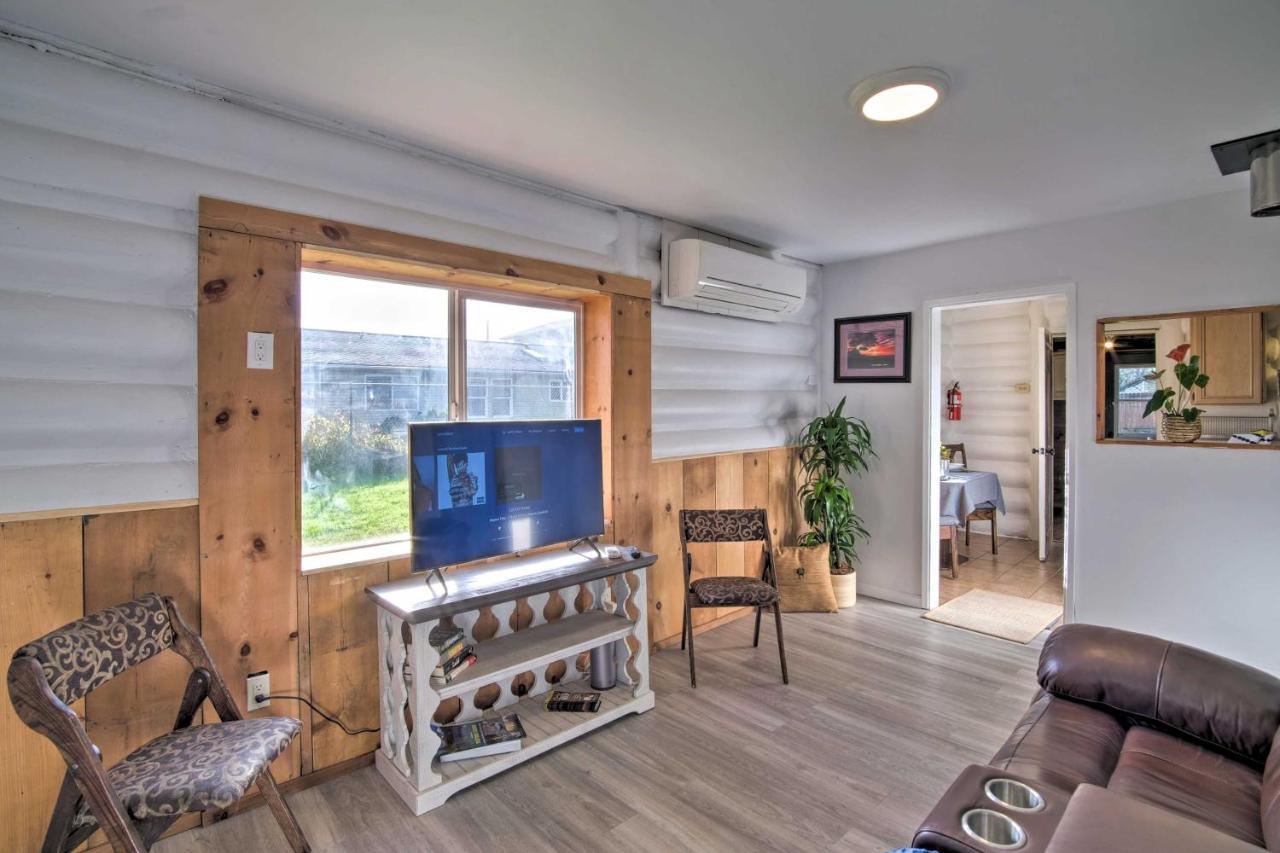 Unique Dog-Friendly Log Cabin Short Walk To Ocean Crescent City Exteriör bild